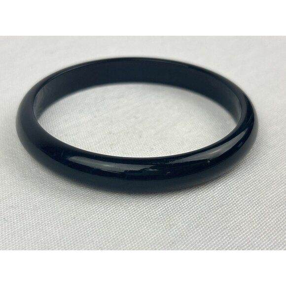 Vintage Black Round Acrylic Bangle Bracelet Plastic Lightweight - Picture 1 of 3